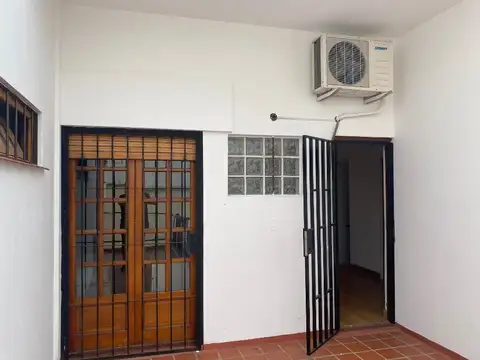 Depto Tipo Casa en Venta en Ramos Mejia, USD 99.000