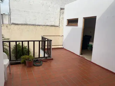 Depto Tipo Casa en Venta de 4 ambientes