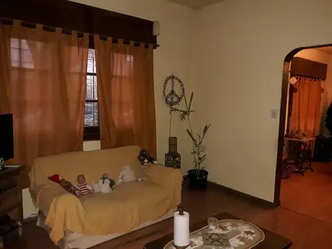 Depto Tipo Casa en Venta de 5 ambientes