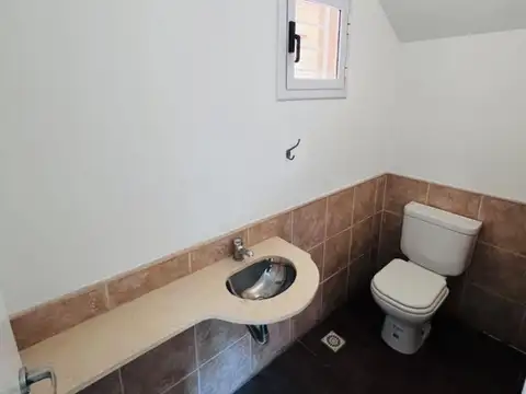 Depto Tipo Casa en Alquiler en Inaudi, $ 1.350.000