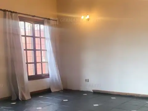 Casa en Venta en Bernal, USD 380.000