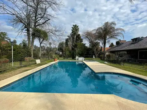 Casa en Venta en Country El Paraíso, USD 190.000