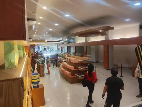 LOCAL COMERCIAL EN AVENIDA SAN MARTIN