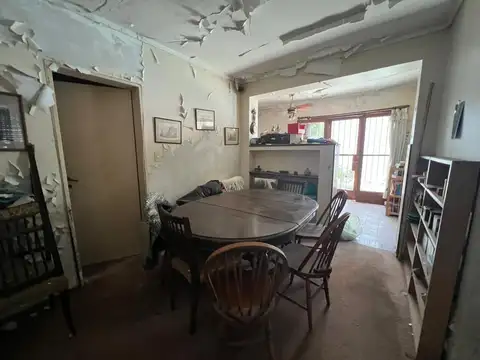 Casa 3 ambientes con 2 baños