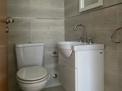 Departamento en Alquiler en Ituzaingo Norte, $ 650.000