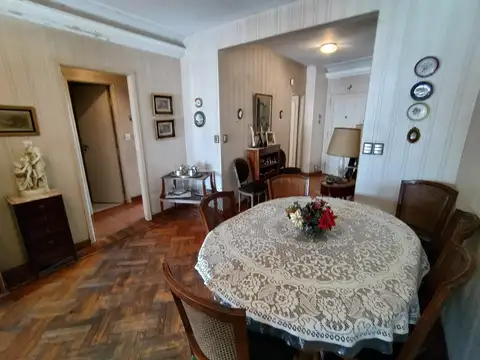 Departamento 4 ambientes con 2 baños