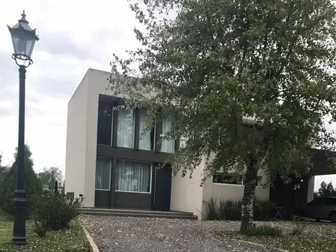 Las Cañuelas Club De Campo