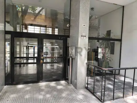 VENTA DEPARTAMENTO 4amb BARRACAS Piso Alto