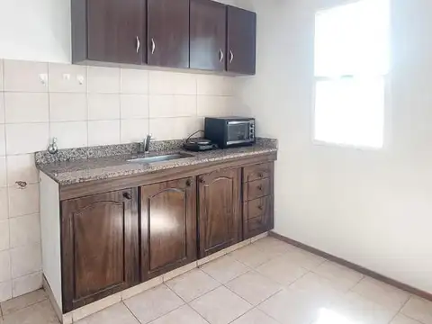 Departamento en Alquiler en Barrio España y Hospitales, $ 290.000