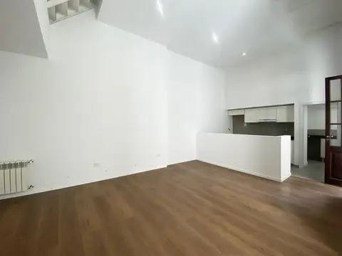 Casa 6 ambientes con 2 baños