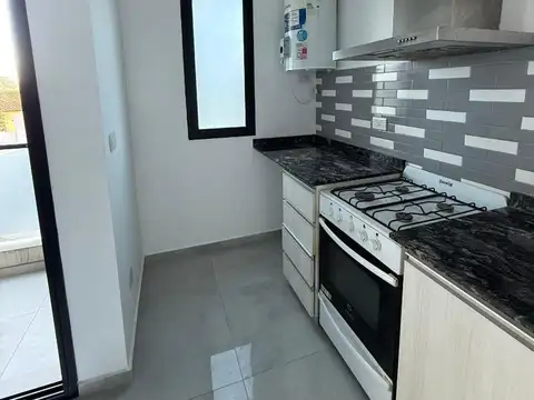 VENTA DEPARTAMENTO 2 AMBIENTES CON BALCON