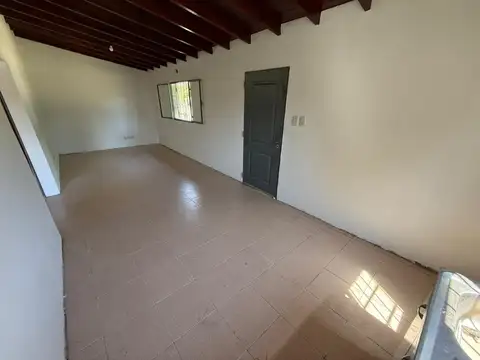 Depto Tipo Casa en Alquiler de 3 ambientes