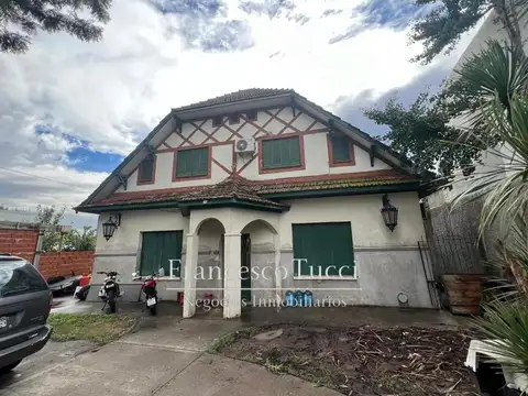 Falucho  700
