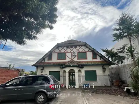 Casa en Venta en Moron, USD 600.000