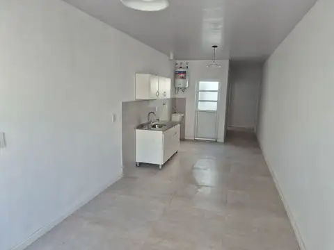 Casa 3 ambientes con 1 baño