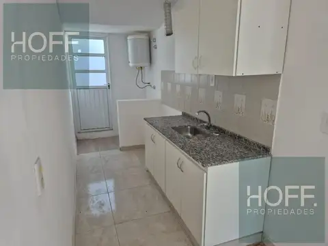 Casa en Alquiler con 1 cochera