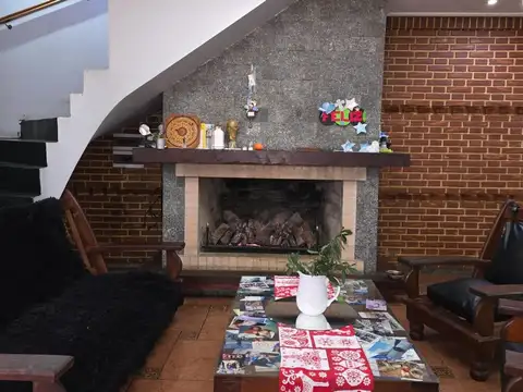 Casa en Venta con 1 cochera