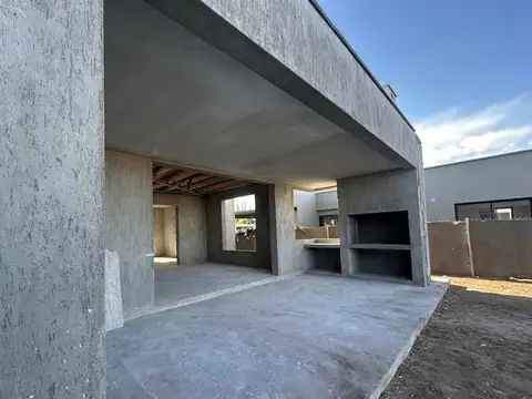 Venta Casa a estrenar en Lar de Boedo