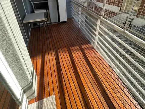 Madero 1300 , Piso 2º
