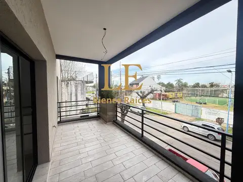 Departamento en Venta con 3 cocheras