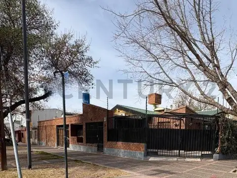 Justo Santa María de Oro 400, Piso 0