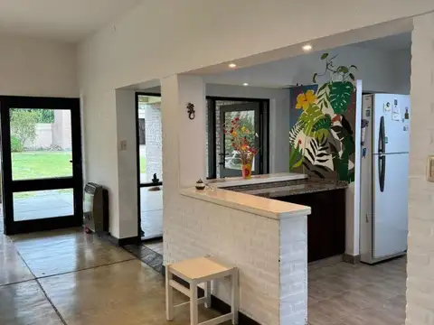 Casa en Venta con 7 cocheras