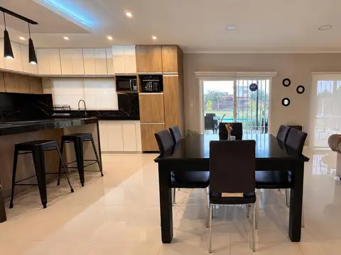 Casa en Venta en Cerrillos, USD 180.000