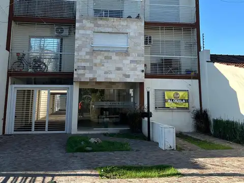 DEPTO 2 AMB PB C/PATIO