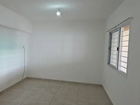 Departamento en Alquiler en Ramos Mejía Sur, $ 550.000