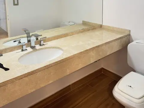 Departamento 4 ambientes con 3 baños