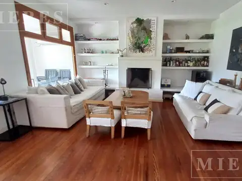 Casa en Alquiler Temporal en Los Ceibos, USD 3.000