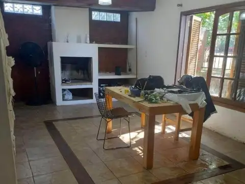 Casa en venta de tres dormitorios, City Bell, La Plata