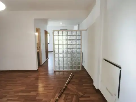 Oficina en Alquiler 40 años