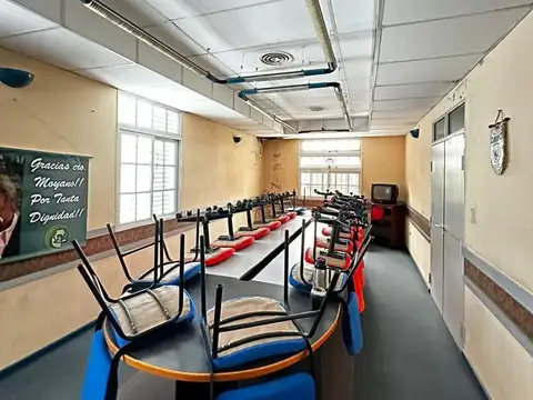 Salvador Maciá 700