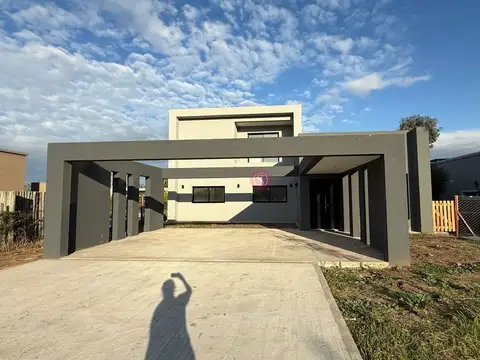 Casa  en Venta en San Ramón, Pilar del Este, Pilar