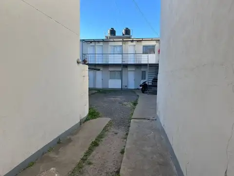 VENTA DEPTO. TODOS LOS SERVICOS CON COCHERA