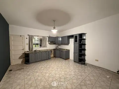 Casa 3 ambientes con 2 baños