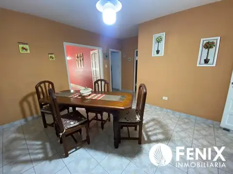 Casa 3 ambientes con 2 baños