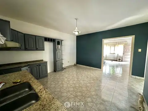 Casa 3 ambientes con 2 baños