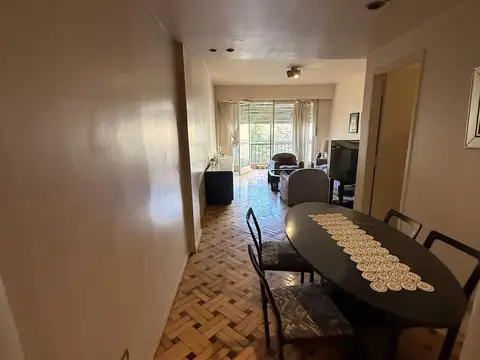 DEPARTAMENTO EN VENTA DE 4 AMBIENTES CON DEPENDENCIA EN BARRIO NORTE OPORTUNIDAD