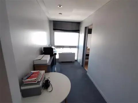 Oficina en Venta con 2 cocheras
