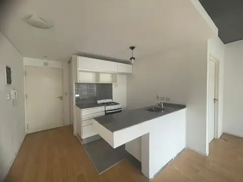 Departamento en Alquiler con 1 cochera