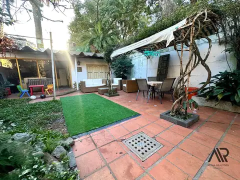 Venta hermosa casa 4 Dormitorios con gran patio 