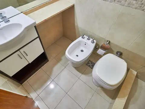 Venezuela 1100, Piso 4