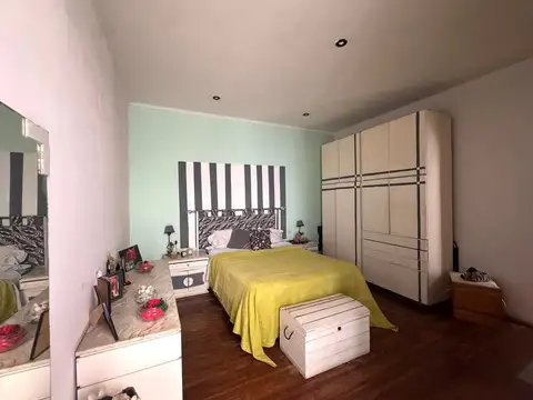 Depto Tipo Casa en Venta en Liniers, USD 130.000