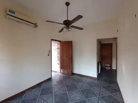 Casa en Venta en Berazategui, USD 72.000
