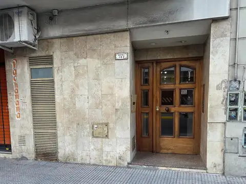 Matheu 192 , Piso 2