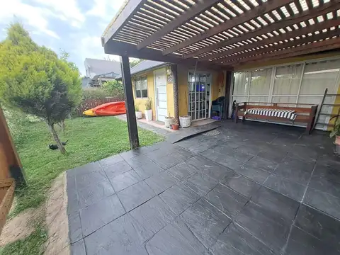 VENTA CASA 3 AMBIENTES COUNTRY RODA GARAGE EN EL COUNTRY Y GARAGE EN LA CASA JARDIN PARRILLA