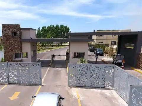 Venta depto. 3 amb Barrio Casuarinas Premium-Canning- Ruta 5