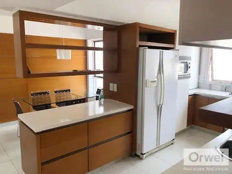 Departamento en Alquiler con 2 cocheras
